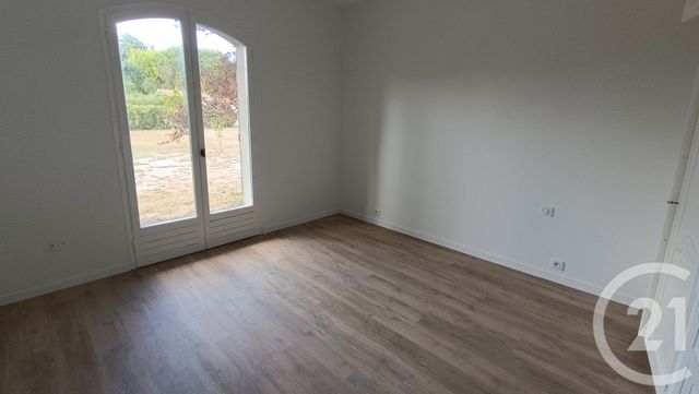 Maison à vendre - 5 pièces - 201,39 m2 - Talais - 33 - AQUITAINE