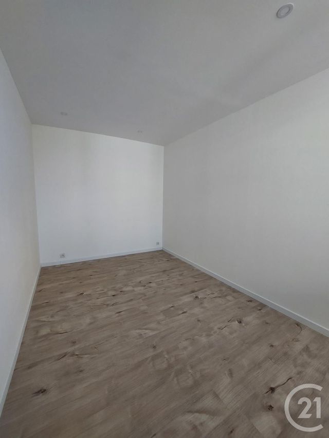 Maison à vendre - 8 pièces - 193 m2 - Lesparre Medoc - 33 - AQUITAINE