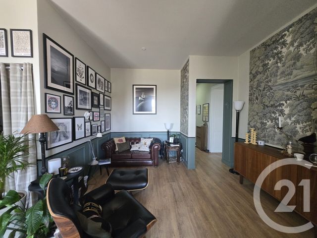 Appartement T3 à vendre - 3 pièces - 94 m2 - Lesparre Medoc - 33 - AQUITAINE