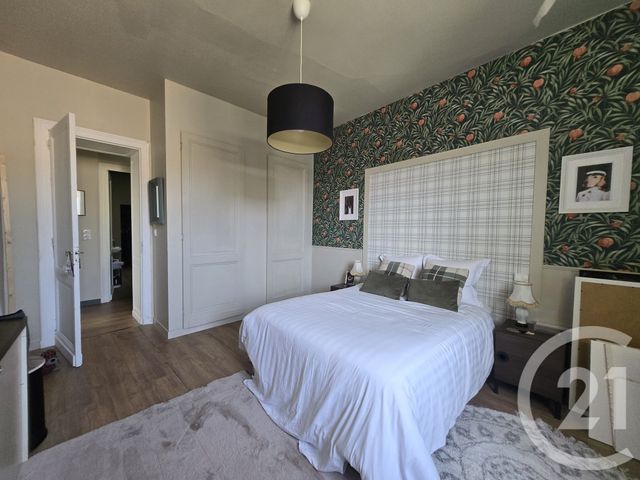 Appartement T3 à vendre - 3 pièces - 94 m2 - Lesparre Medoc - 33 - AQUITAINE