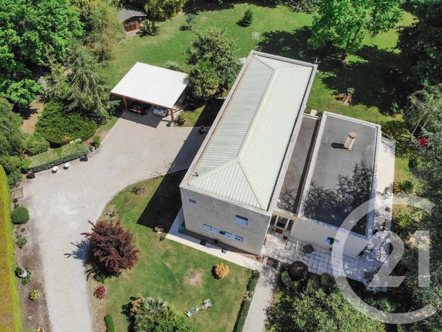 Maison à vendre - 7 pièces - 227,10 m2 - Lesparre Medoc - 33 - AQUITAINE