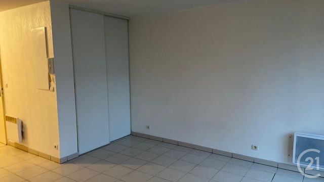 Appartement F1 &agrave; louer - 1 pi&egrave;ce - 28,37 m2 - Lesparre Medoc - 33 - AQUITAINE