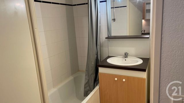 Appartement F1 &agrave; louer - 1 pi&egrave;ce - 28,37 m2 - Lesparre Medoc - 33 - AQUITAINE