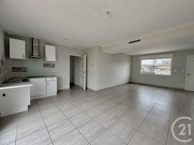 Maison &agrave; louer - 4 pi&egrave;ces - 96,68 m2 - St Laurent Medoc - 33 - AQUITAINE