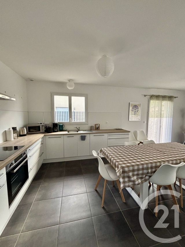 Maison à louer - 4 pièces - 99,38 m2 - Hourtin - 33 - AQUITAINE