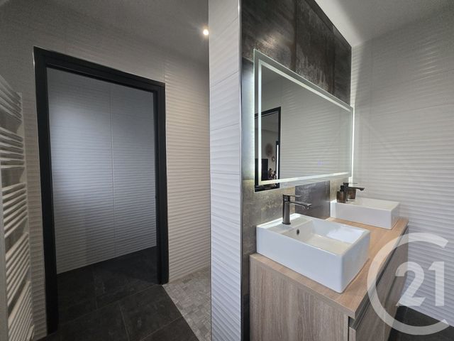 Maison à vendre - 6 pièces - 200 m2 - Queyrac - 33 - AQUITAINE