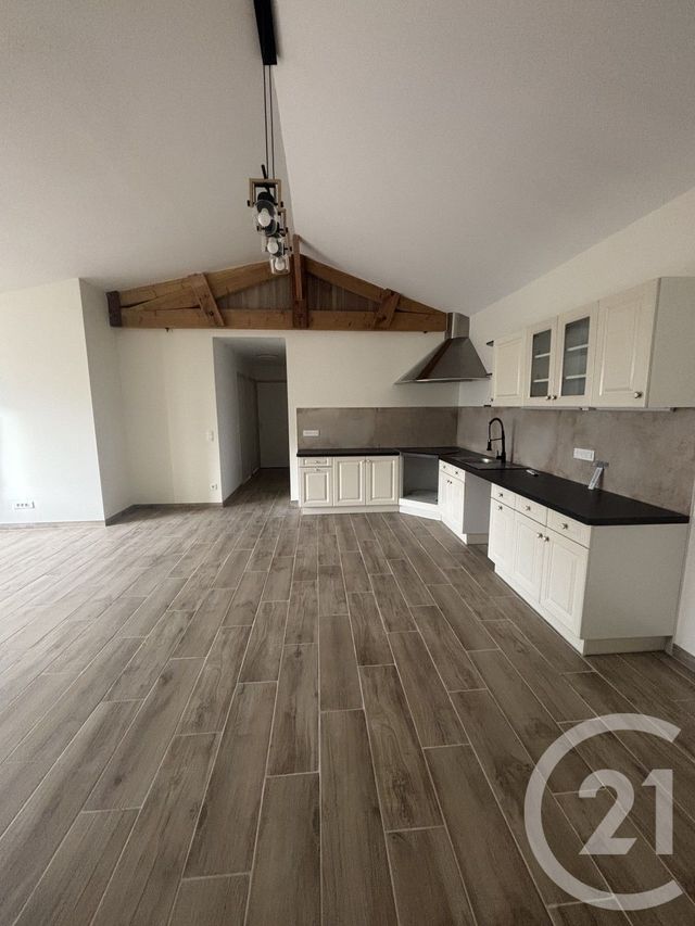 Maison &agrave; louer - 3 pi&egrave;ces - 85,45 m2 - Cissac Medoc - 33 - AQUITAINE