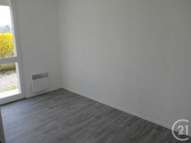 Maison &agrave; louer - 4 pi&egrave;ces - 99,22 m2 - Lesparre Medoc - 33 - AQUITAINE