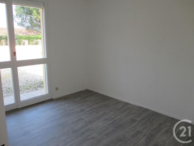 Maison &agrave; louer - 4 pi&egrave;ces - 99,22 m2 - Lesparre Medoc - 33 - AQUITAINE