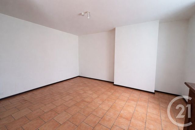 Appartement F2 &agrave; louer - 2 pi&egrave;ces - 48,40 m2 - Lesparre Medoc - 33 - AQUITAINE