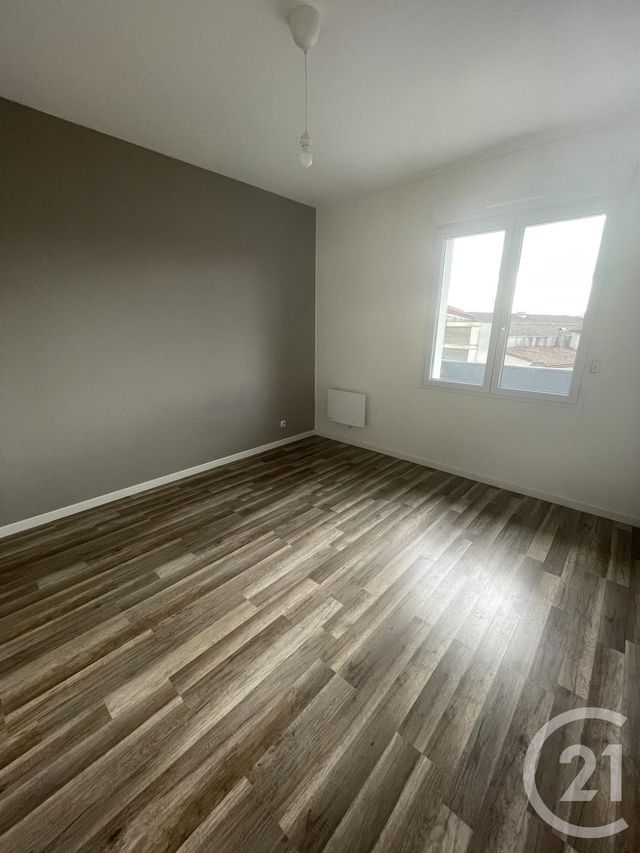 Appartement F5 &agrave; louer - 5 pi&egrave;ces - 130,60 m2 - Margaux Cantenac - 33 - AQUITAINE