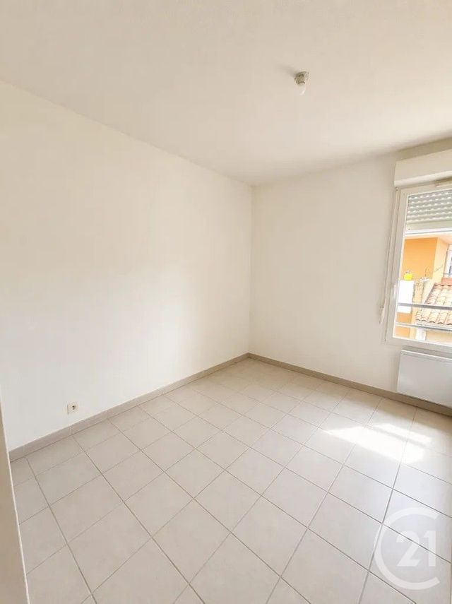 Appartement F3 &agrave; louer - 3 pi&egrave;ces - 53,30 m2 - Lesparre Medoc - 33 - AQUITAINE
