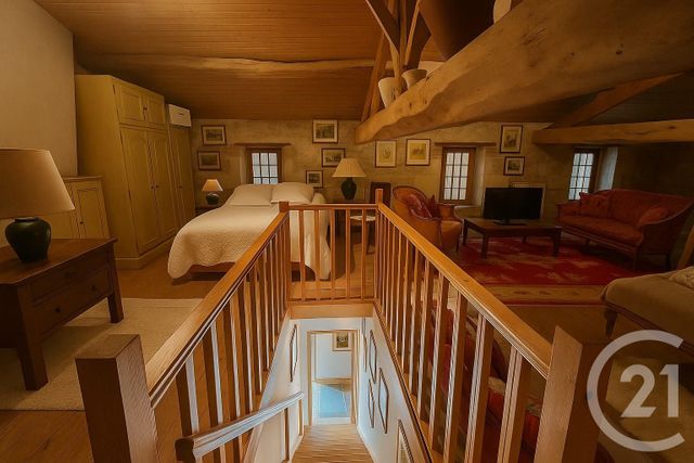 Maison à vendre - 6 pièces - 235,54 m2 - Jau Dignac Et Loirac - 33 - AQUITAINE