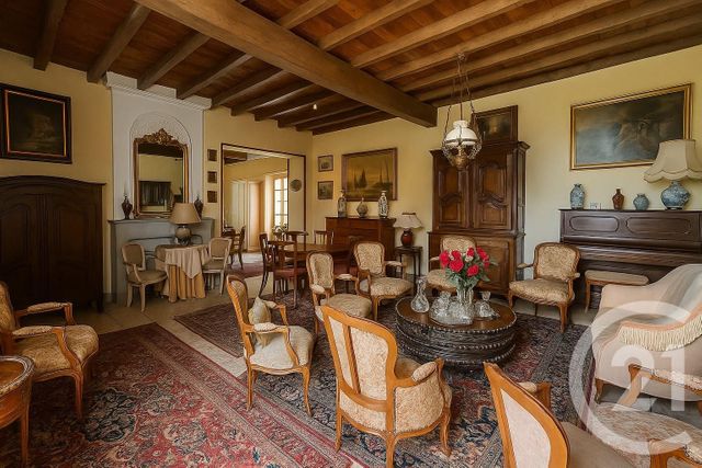 Maison à vendre - 6 pièces - 235,54 m2 - Jau Dignac Et Loirac - 33 - AQUITAINE