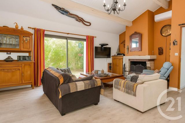 Maison à vendre - 5 pièces - 136,77 m2 - Jau Dignac Et Loirac - 33 - AQUITAINE