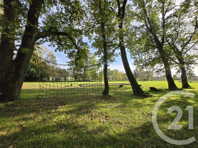 Maison à vendre - 7 pièces - 333,65 m2 - Jau Dignac Et Loirac - 33 - AQUITAINE