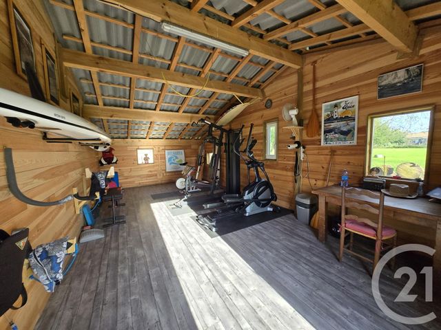 Maison à vendre - 7 pièces - 333,65 m2 - Jau Dignac Et Loirac - 33 - AQUITAINE