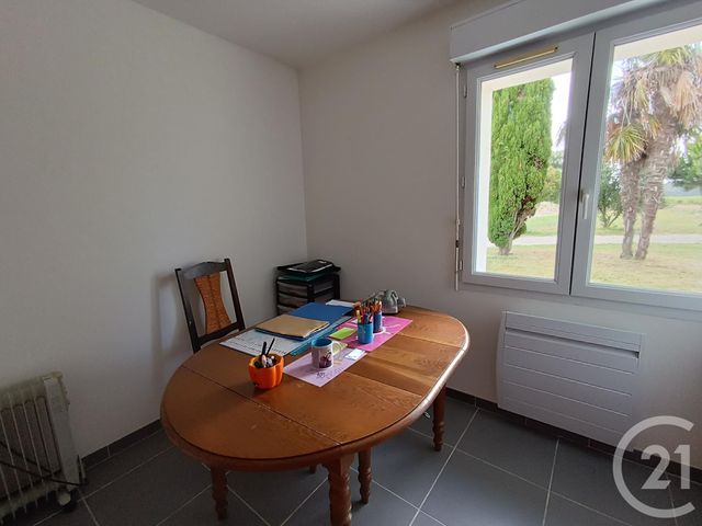 Maison à vendre - 5 pièces - 150,67 m2 - Jau Dignac Et Loirac - 33 - AQUITAINE