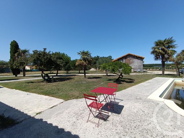 Maison à vendre - 5 pièces - 150,67 m2 - Jau Dignac Et Loirac - 33 - AQUITAINE