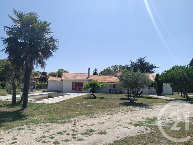 Maison à vendre - 5 pièces - 150,67 m2 - Jau Dignac Et Loirac - 33 - AQUITAINE