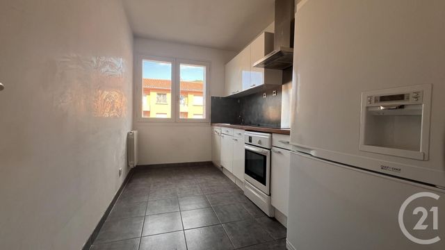 Appartement F3 à vendre - 3 pièces - 67,11 m2 - St Affrique - 12 - MIDI-PYRENEES