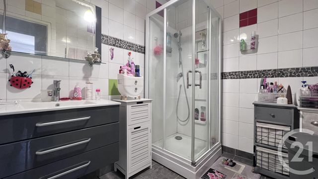 Appartement F3 à vendre - 3 pièces - 67,11 m2 - St Affrique - 12 - MIDI-PYRENEES