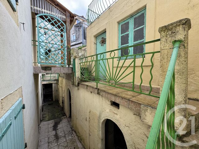 Maison &agrave; vendre - 8 pi&egrave;ces - 226,98 m2 - Roquefort Sur Soulzon - 12 - MIDI-PYRENEES