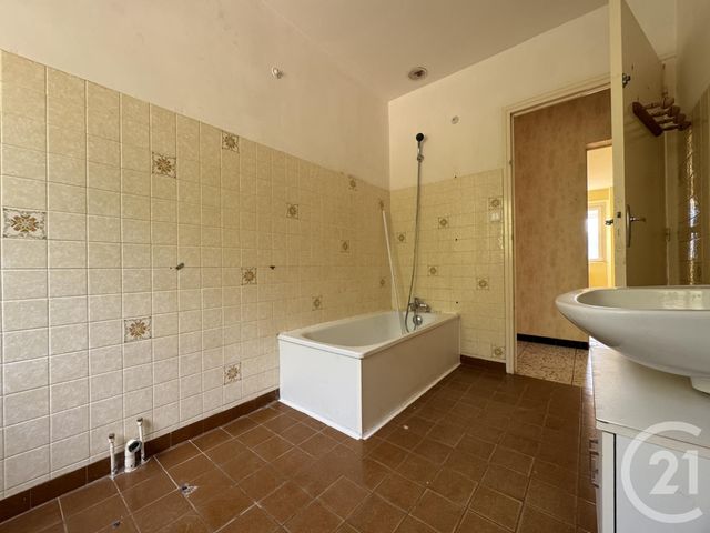 Appartement T4 à vendre - 4 pièces - 84,40 m2 - St Affrique - 12 - MIDI-PYRENEES