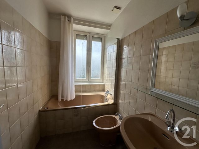 Appartement F2 &agrave; louer - 2 pi&egrave;ces - 50,27 m2 - St Affrique - 12 - MIDI-PYRENEES