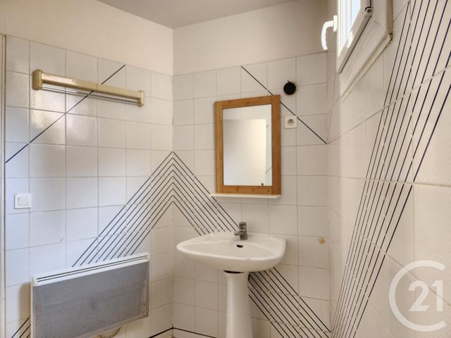 Appartement T4 &agrave; louer - 4 pi&egrave;ces - 131,40 m2 - St Affrique - 12 - MIDI-PYRENEES