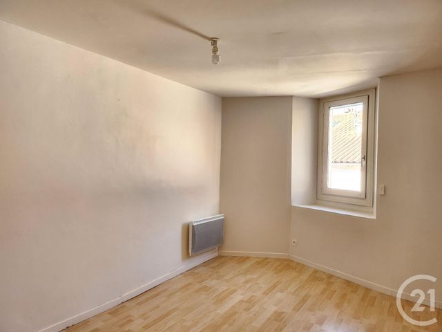 Appartement T4 &agrave; louer - 4 pi&egrave;ces - 131,40 m2 - St Affrique - 12 - MIDI-PYRENEES