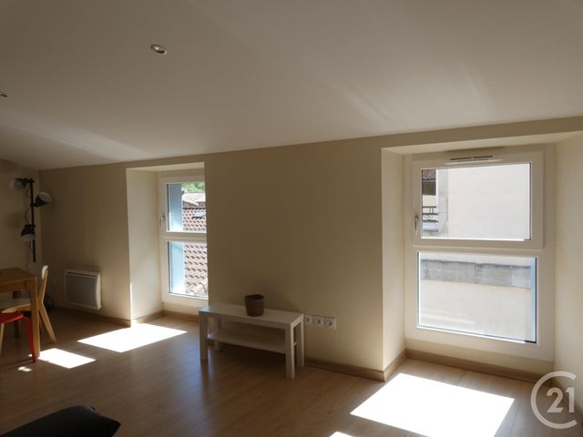 Appartement Studio &agrave; louer - 1 pi&egrave;ce - 26,70 m2 - St Affrique - 12 - MIDI-PYRENEES