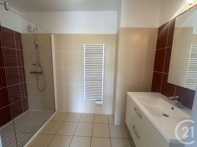 Appartement F2 &agrave; louer - 2 pi&egrave;ces - 51,70 m2 - St Affrique - 12 - MIDI-PYRENEES