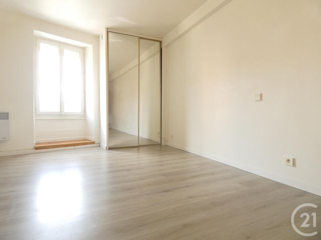 Appartement Studio &agrave; louer - 1 pi&egrave;ce - 25 m2 - St Affrique - 12 - MIDI-PYRENEES