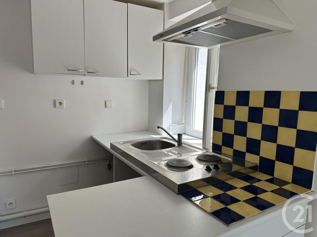 Appartement Studio &agrave; louer - 1 pi&egrave;ce - 25 m2 - St Affrique - 12 - MIDI-PYRENEES