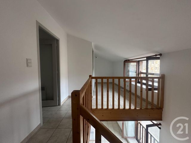 Appartement T3 &agrave; louer - 3 pi&egrave;ces - 50,40 m2 - Vabres L Abbaye - 12 - MIDI-PYRENEES