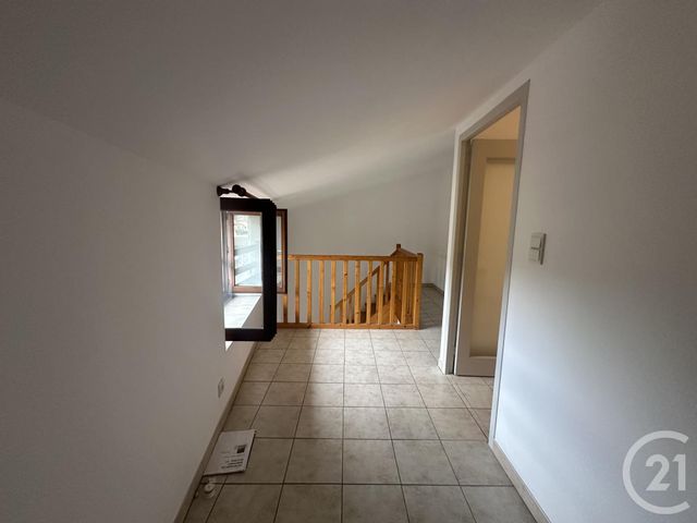 Appartement T3 &agrave; louer - 3 pi&egrave;ces - 50,40 m2 - Vabres L Abbaye - 12 - MIDI-PYRENEES