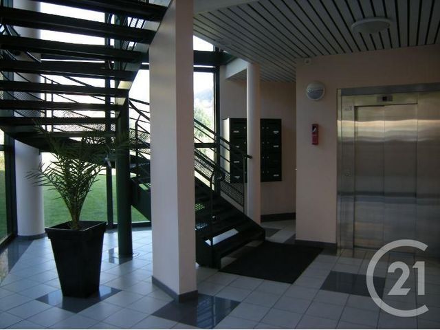 Appartement T3 &agrave; louer - 3 pi&egrave;ces - 76,52 m2 - St Affrique - 12 - MIDI-PYRENEES