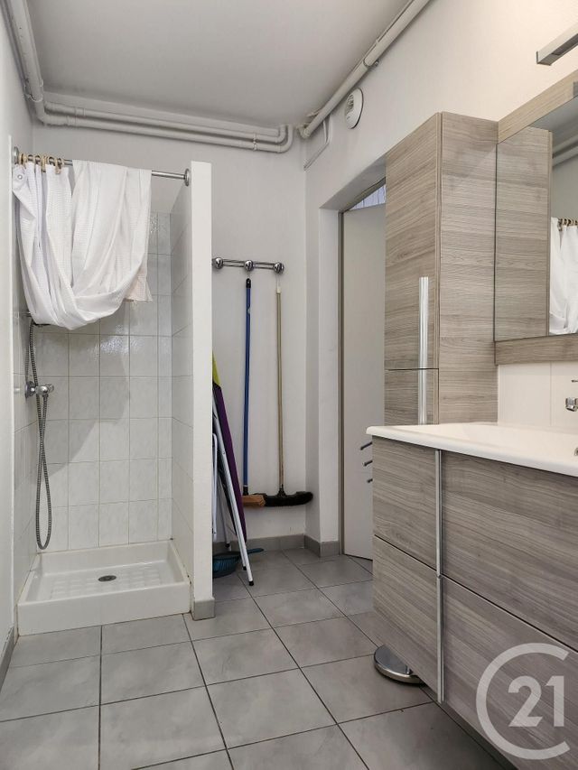 Appartement T2 &agrave; louer - 2 pi&egrave;ces - 31 m2 - St Affrique - 12 - MIDI-PYRENEES