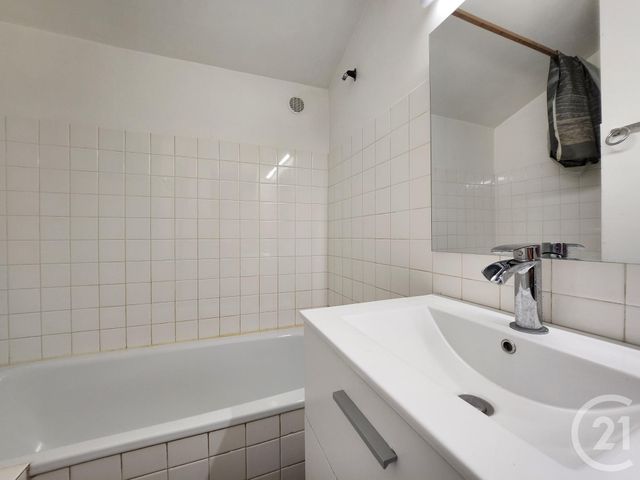 Appartement T3 &agrave; louer - 3 pi&egrave;ces - 65,20 m2 - St Affrique - 12 - MIDI-PYRENEES