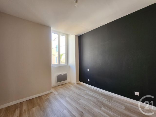 Appartement T4 &agrave; louer - 4 pi&egrave;ces - 71,70 m2 - St Affrique - 12 - MIDI-PYRENEES