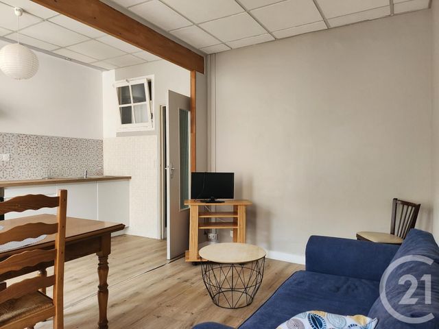 Appartement T2 &agrave; louer - 2 pi&egrave;ces - 41,99 m2 - St Affrique - 12 - MIDI-PYRENEES