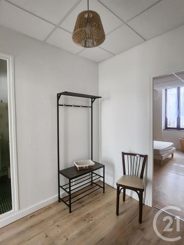 Appartement T2 &agrave; louer - 2 pi&egrave;ces - 41,99 m2 - St Affrique - 12 - MIDI-PYRENEES