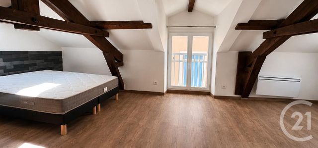Appartement F2 &agrave; louer - 2 pi&egrave;ces - 46 m2 - St Affrique - 12 - MIDI-PYRENEES