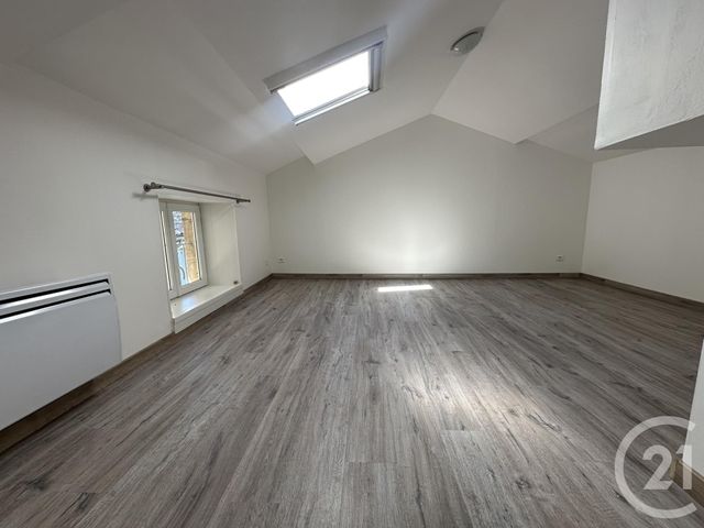 Appartement F2 &agrave; louer - 2 pi&egrave;ces - 46 m2 - St Affrique - 12 - MIDI-PYRENEES