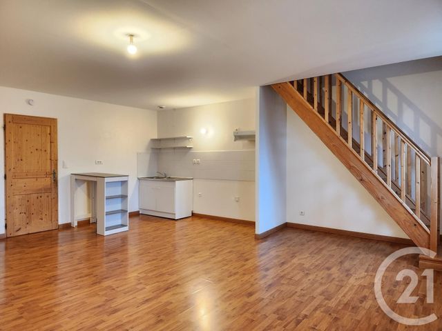 Appartement T3 &agrave; louer - 3 pi&egrave;ces - 70 m2 - La Cavalerie - 12 - MIDI-PYRENEES