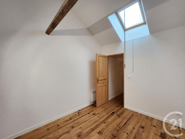 Appartement T3 &agrave; louer - 3 pi&egrave;ces - 70 m2 - La Cavalerie - 12 - MIDI-PYRENEES