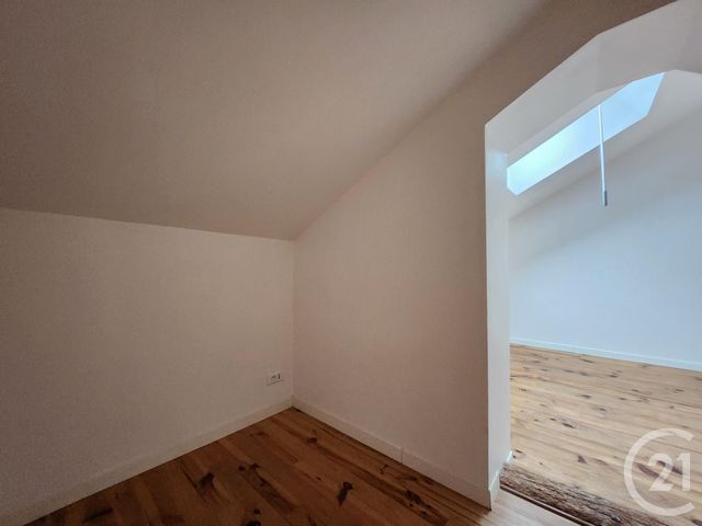 Appartement T3 &agrave; louer - 3 pi&egrave;ces - 70 m2 - La Cavalerie - 12 - MIDI-PYRENEES