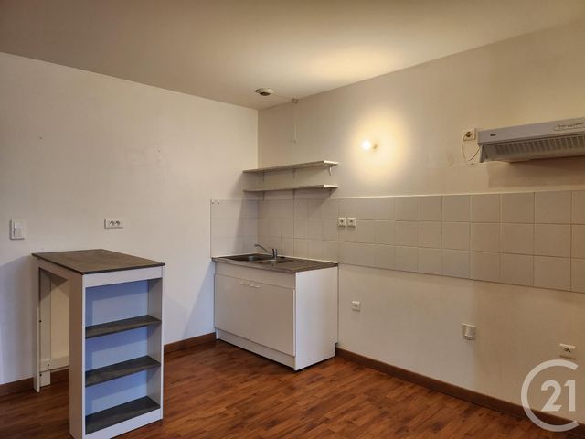 Appartement T3 &agrave; louer - 3 pi&egrave;ces - 70 m2 - La Cavalerie - 12 - MIDI-PYRENEES