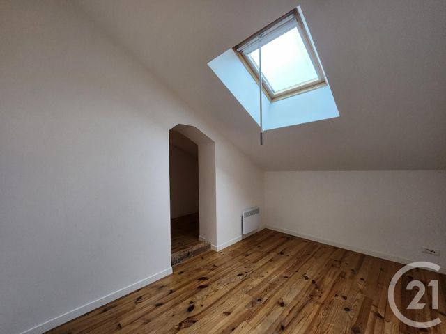 Appartement T3 &agrave; louer - 3 pi&egrave;ces - 70 m2 - La Cavalerie - 12 - MIDI-PYRENEES